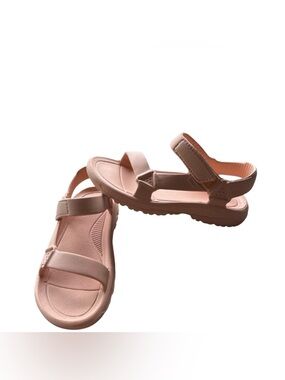 Teva Kids Sandals Size C2 Peach Pink Sport Lightweight Comfort Strap